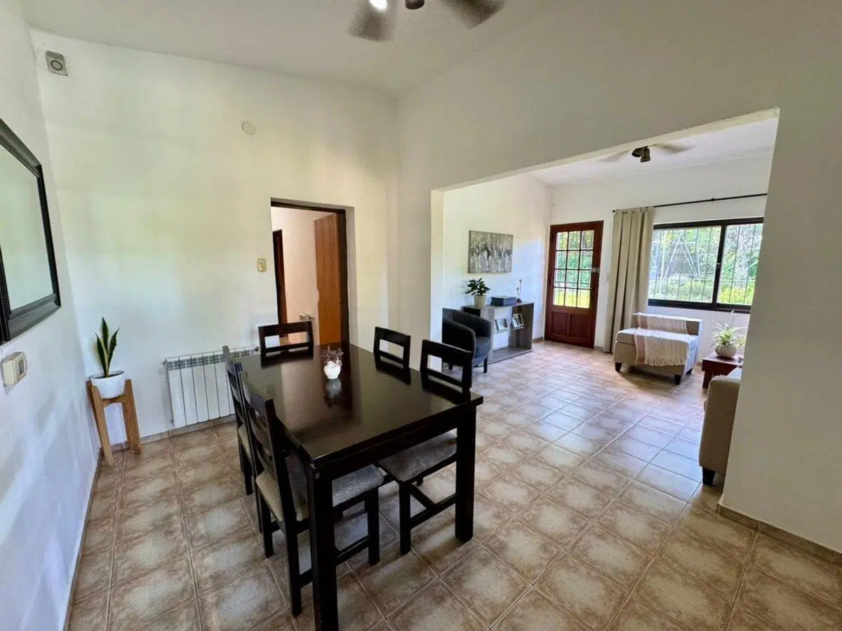 VENTA CASA 4 DORM PILETA VILLA ALLENDE 5