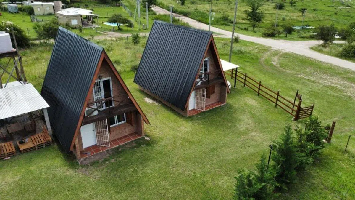 VENTA COMPLEJO CABAÑAS POTRERO DE GARAY 2 UNIDADES 4