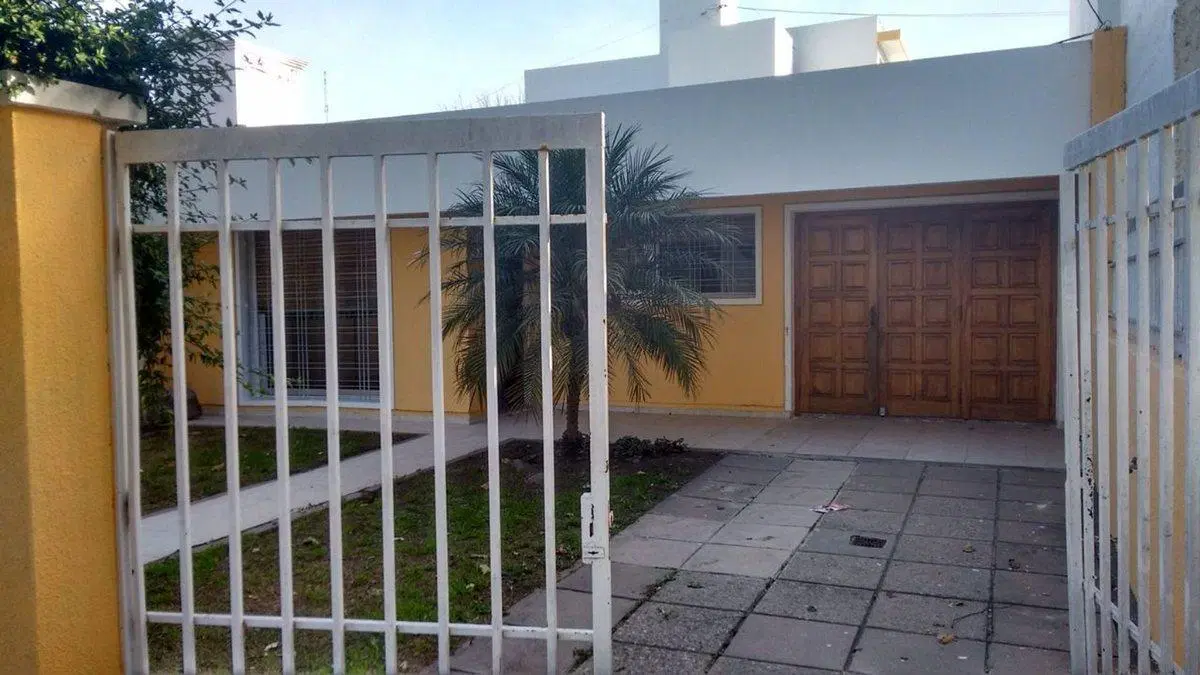 VENTA CASA TABLADA PARK 4 DORM PILETA QUINCHO 3