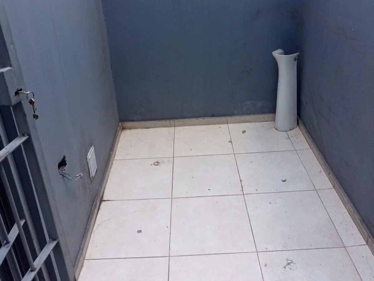 VENTA LOCAL GENERAL BUSTOS 34 M2 4