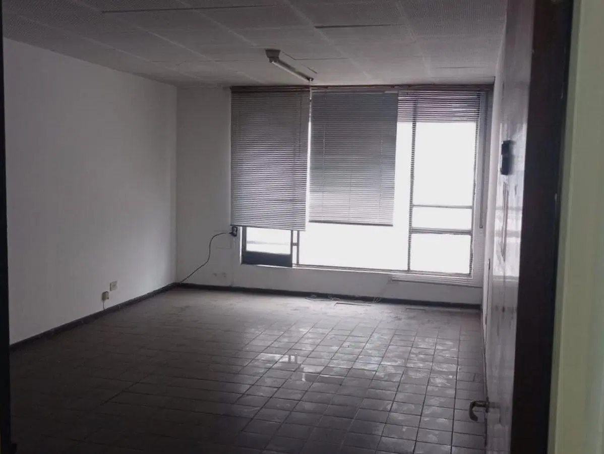 VENTA OFICINA CENTRO 30 M2 LOS ANGELES 5