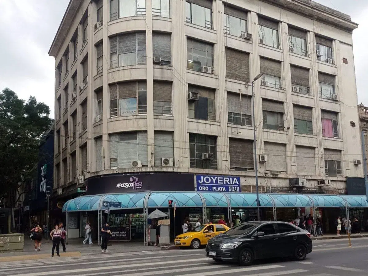 VENTA OFICINA CENTRO 30 M2 LOS ANGELES 4