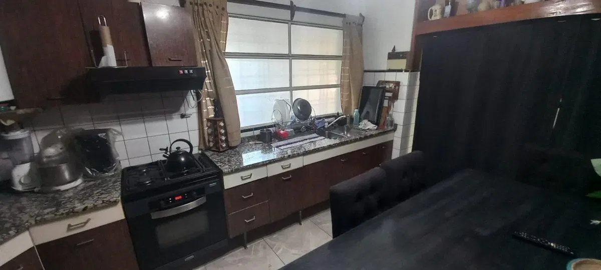 VENTA CASA DEAN FUNES 3 DORMITORIOS 4