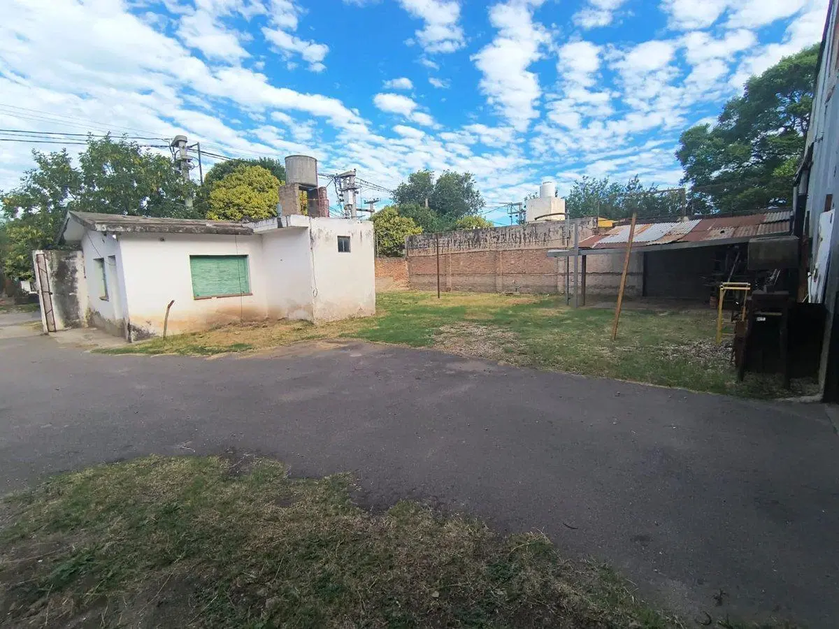 VENTA GALPON  DEAN FUNES 320 M2 4