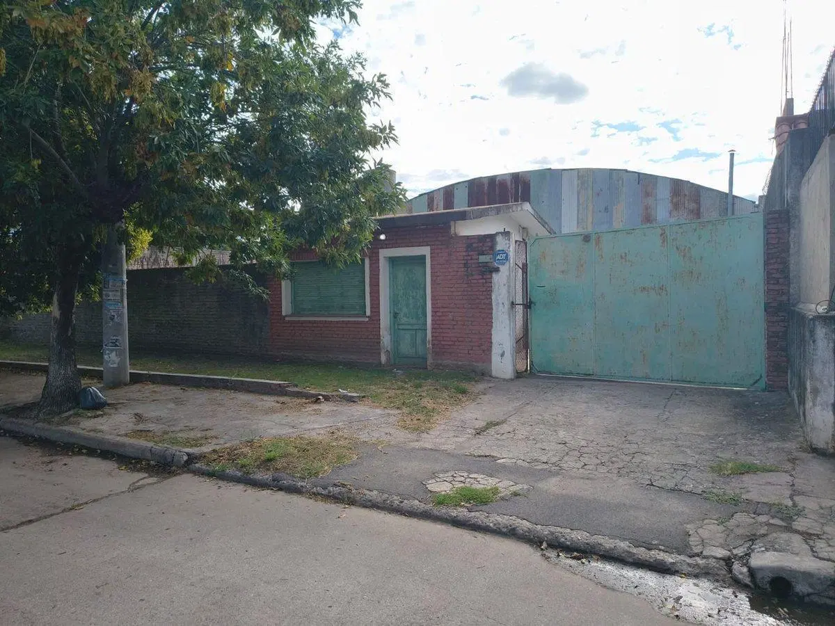 VENTA GALPON  DEAN FUNES 320 M2 3
