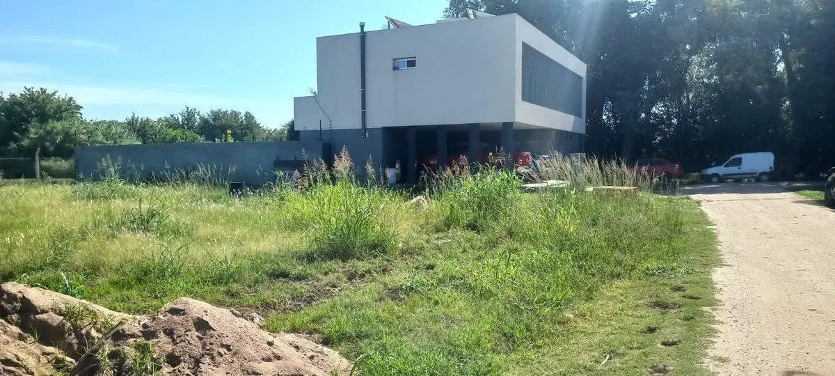 VENTA LOTE VILLA ESQUIU BARRIO CERRADO 360M2 4
