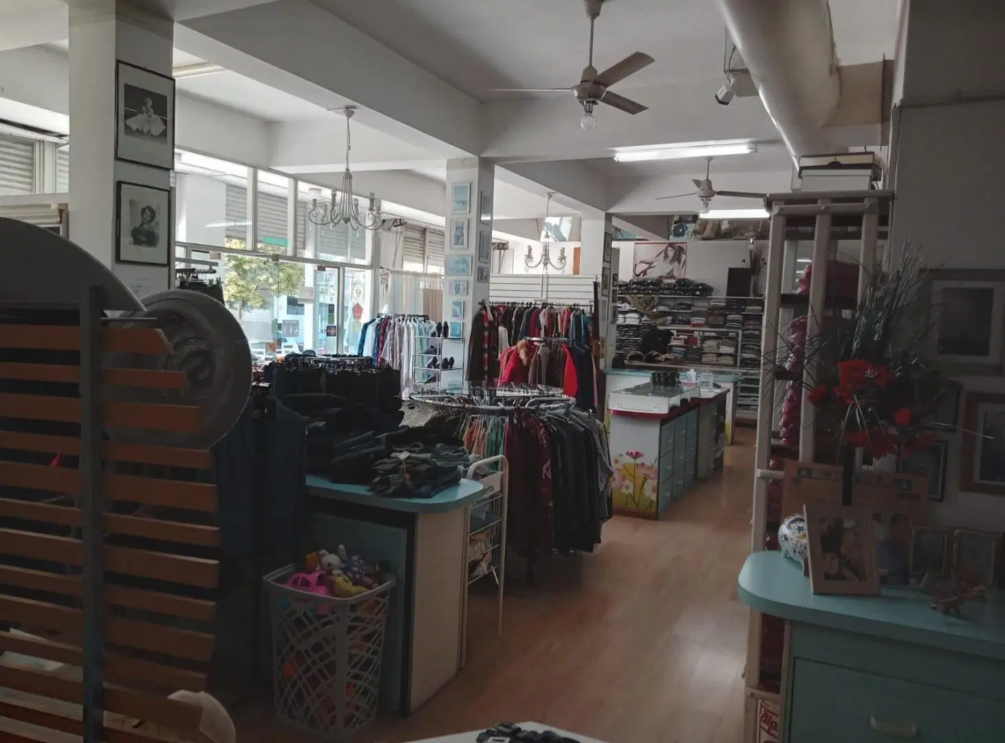 Alquiler local comercial grande centro Villa Allende 8