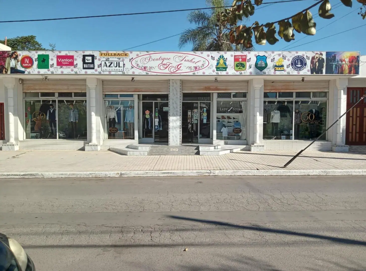 Alquiler local comercial grande centro Villa Allende 2