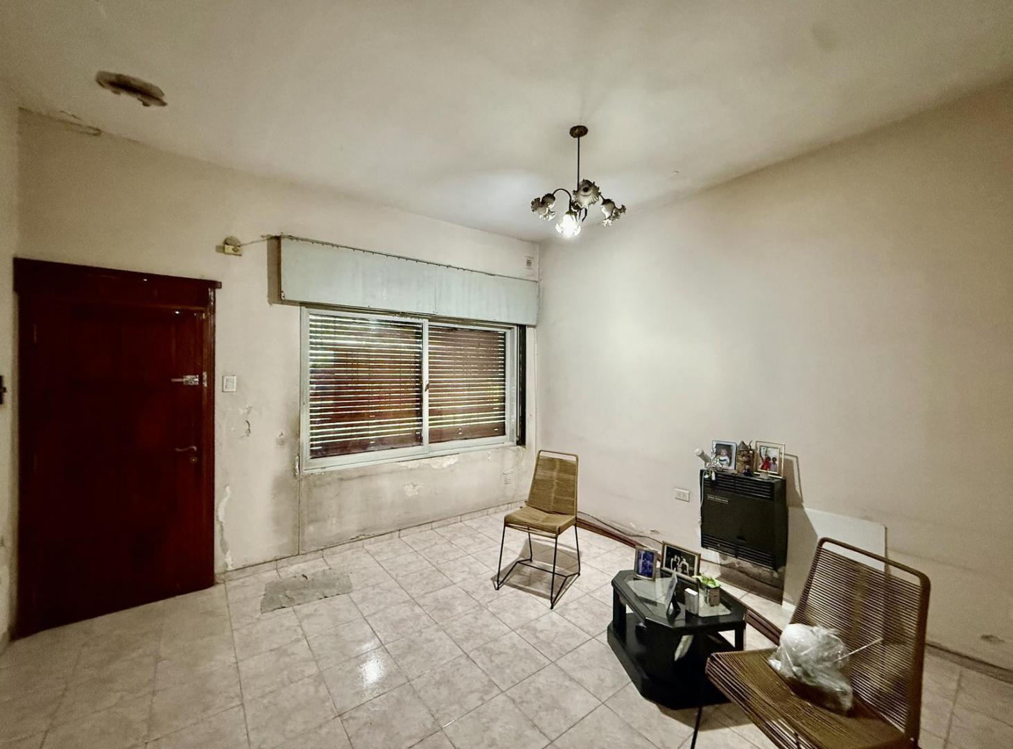 Foto de Venta Casa 3 dorm mas departamento 2 dorm barrio Colon, imagen 3
