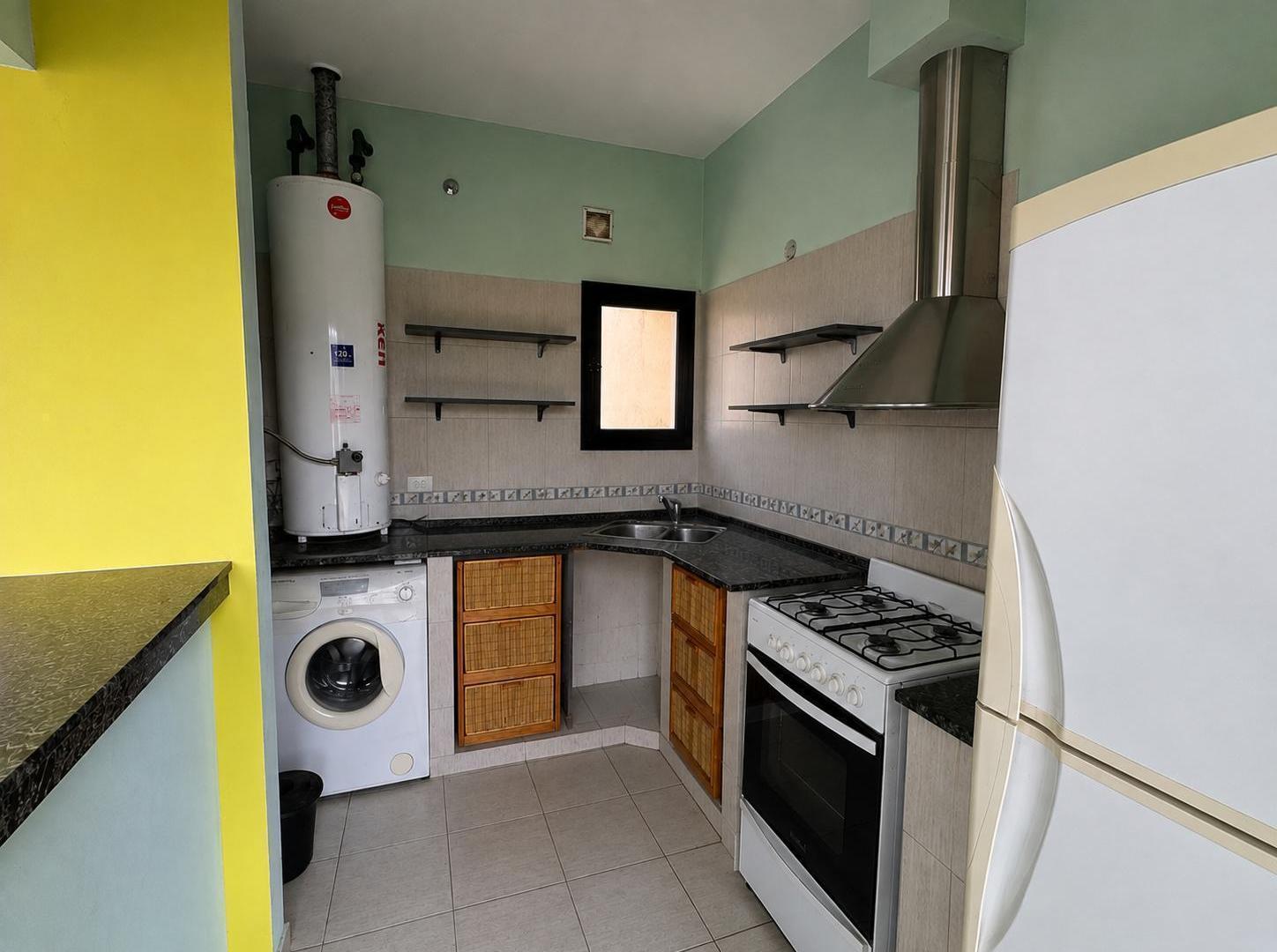 Foto de VENTA CASA VILLA GIARDINO 2 DORM PILETA, imagen 5