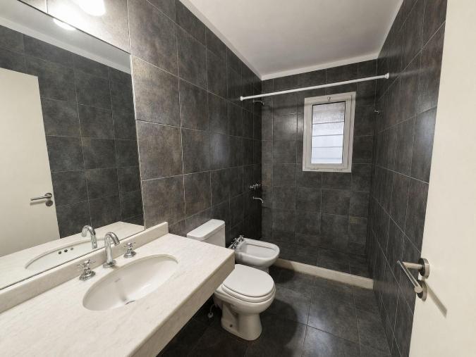 Foto de ALQUILER DUPLEX VILLA CARLOS PAZ 1 DORM PILETA COCHERA, imagen 5