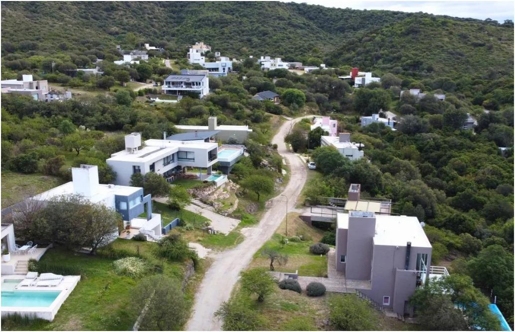 Foto de VENTA LOTE TIERRA ALTA 1100M2, imagen 1