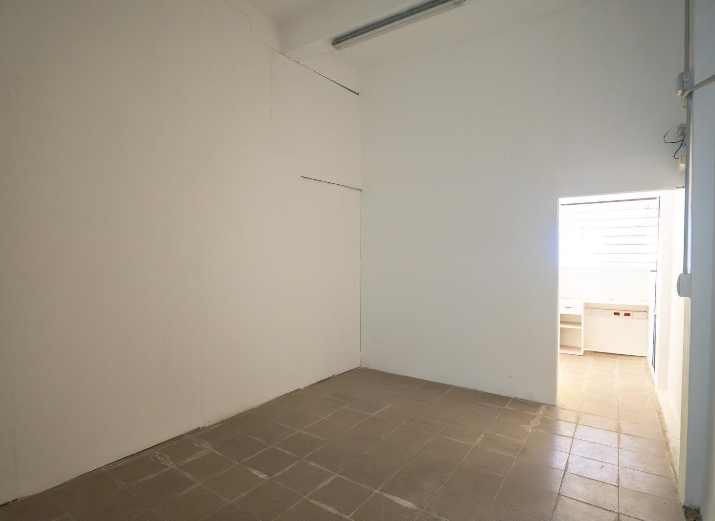 Foto de VENTA 3 LOCALES 2 DEPARTAMENTOS LOMAS DE SAN MARTIN, imagen 3