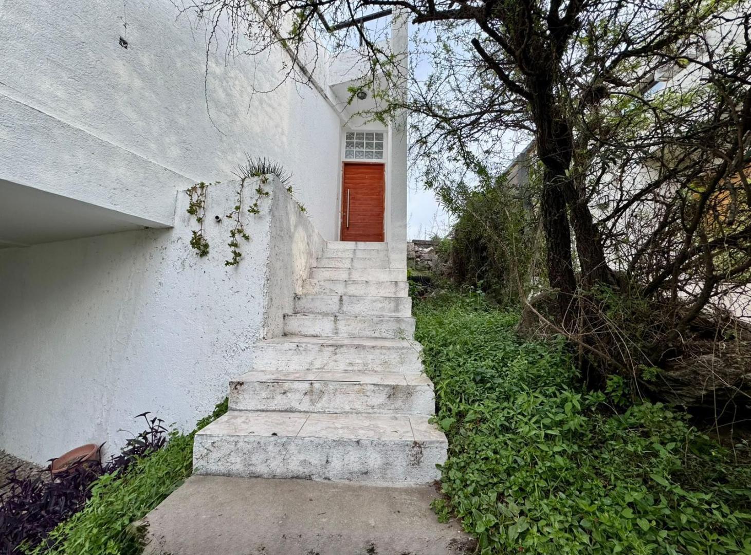 Foto de VENTA CASA LA ESTANZUELA 3 DORM PILETA APTO CREDITO, imagen 1