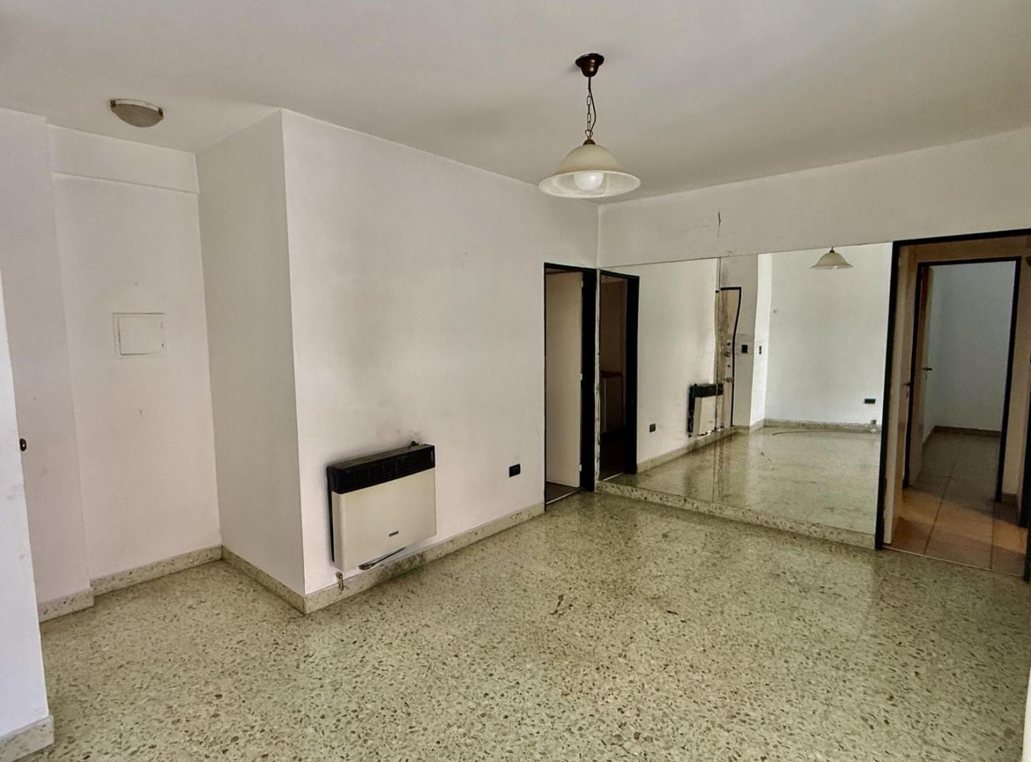 Foto de VENTA DEPARTAMENTO VILLA CARLOS PAZ 3 DORM COCHERA, imagen 3