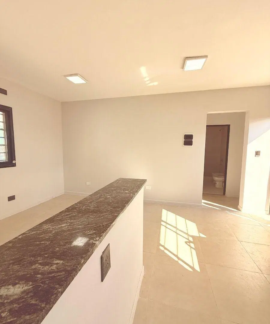 Hermoso PH a estrenar en planta alta! con terraza propia 2