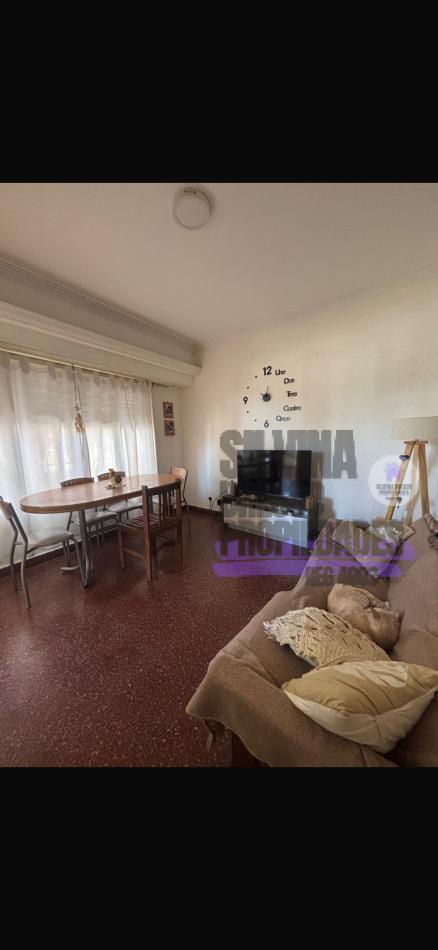 CASA EN VENTA - AYACUCHO 6000