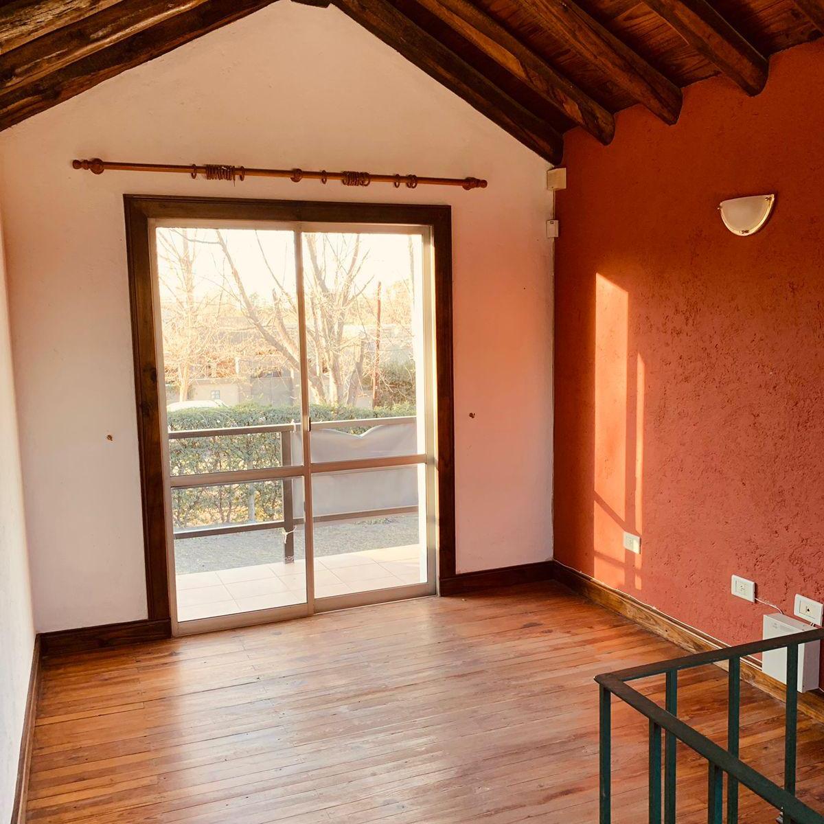 Dueño Vende Casa en Chacras de Coria 3