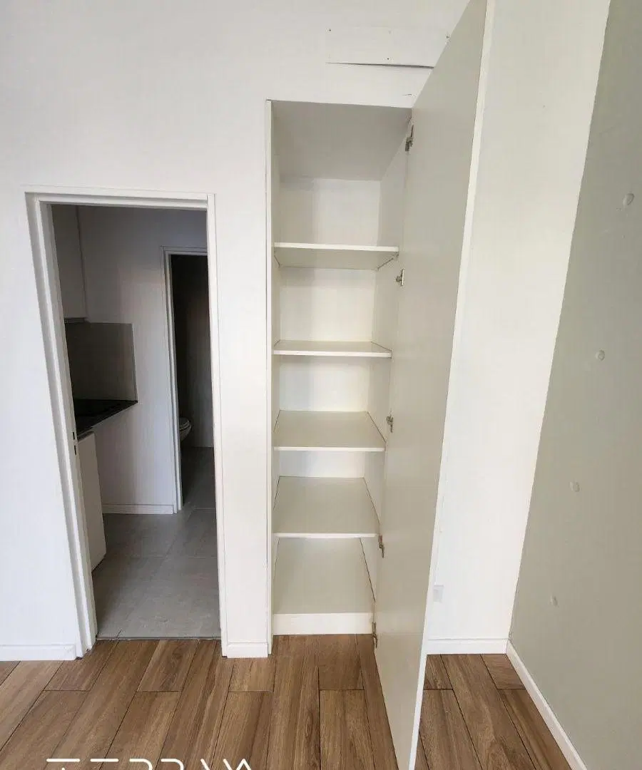 Alquiler local comercial en Zeballos 2028 1