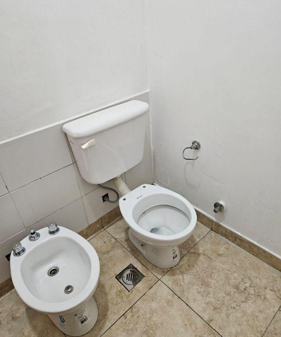 Foto de Local en alquiler Rodriguez 5685, imagen 4