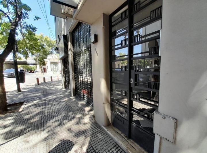 Venta Departamento 4 Amb con Balcón y Patio en Boedo. Posibilidad de Cochera 2