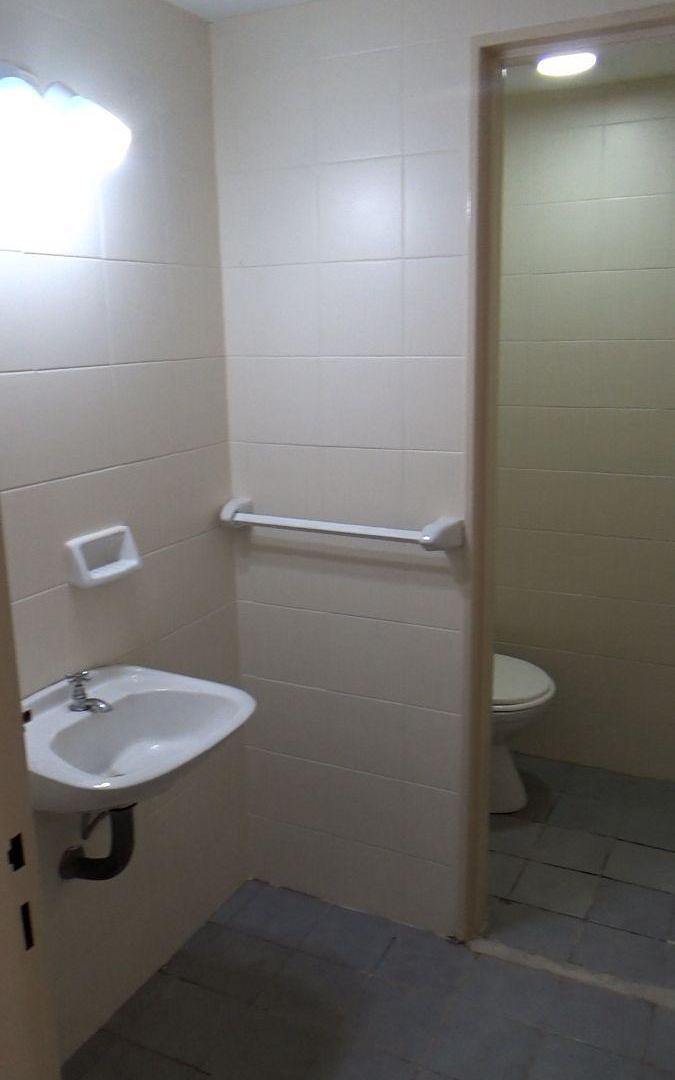 Foto de Oportunidad! Galpón/depósito, Sótano y Cochera!, imagen 5