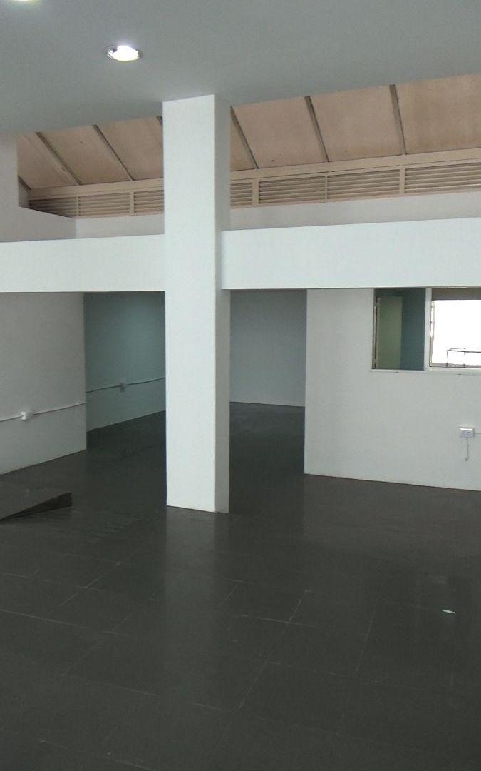 Foto de Oportunidad! Galpón/depósito, Sótano y Cochera!, imagen 4
