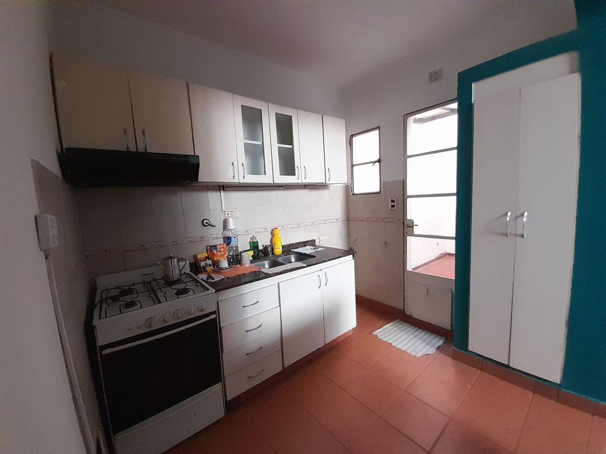 Foto de Venta Departamento 4 Amb - Balcón y Patio - Apto Profesional/comercial, imagen 3