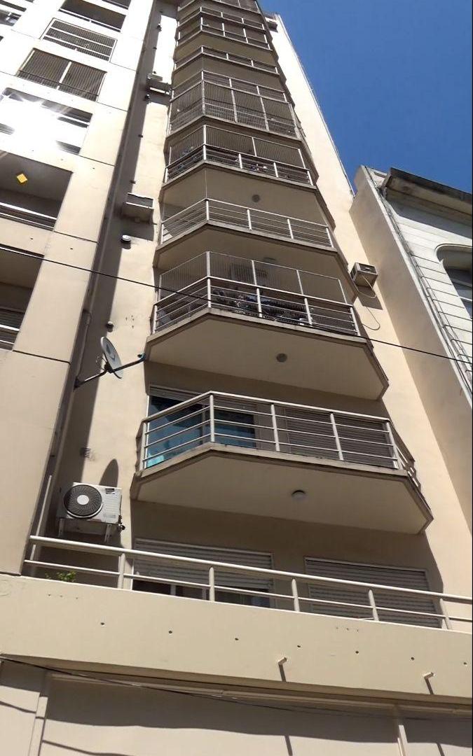 Foto de OPORTUNIDAD! GALPÓN/DEPÓSITO, SÓTANO Y COCHERA!, imagen 3