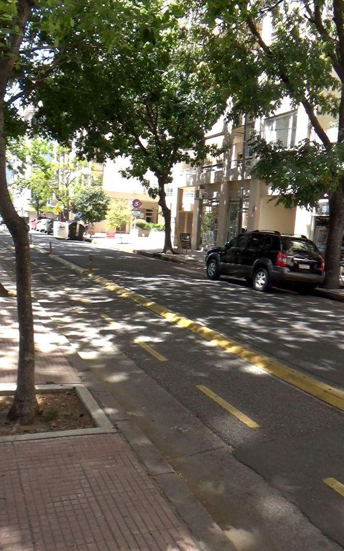 Foto de Oportunidad! Galpón/depósito, Sótano y Cochera!, imagen 3