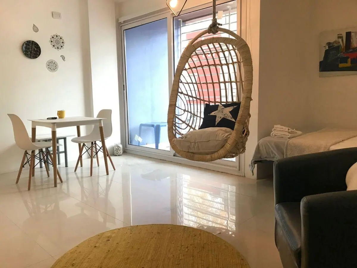 HERMOSO Y PARTICULAR MONOAMBIENTE - PRECIO TODO INCLUIDO 1