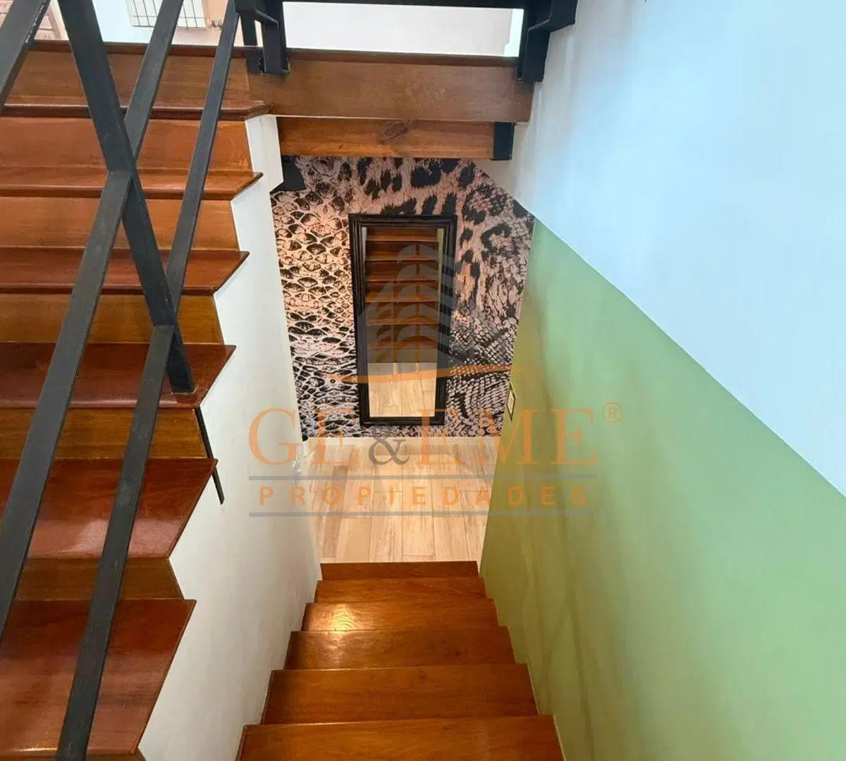 EXCLUSIVO 3 AMBIENTES Y 1/2 CON BALCON A LA CALLE! 8