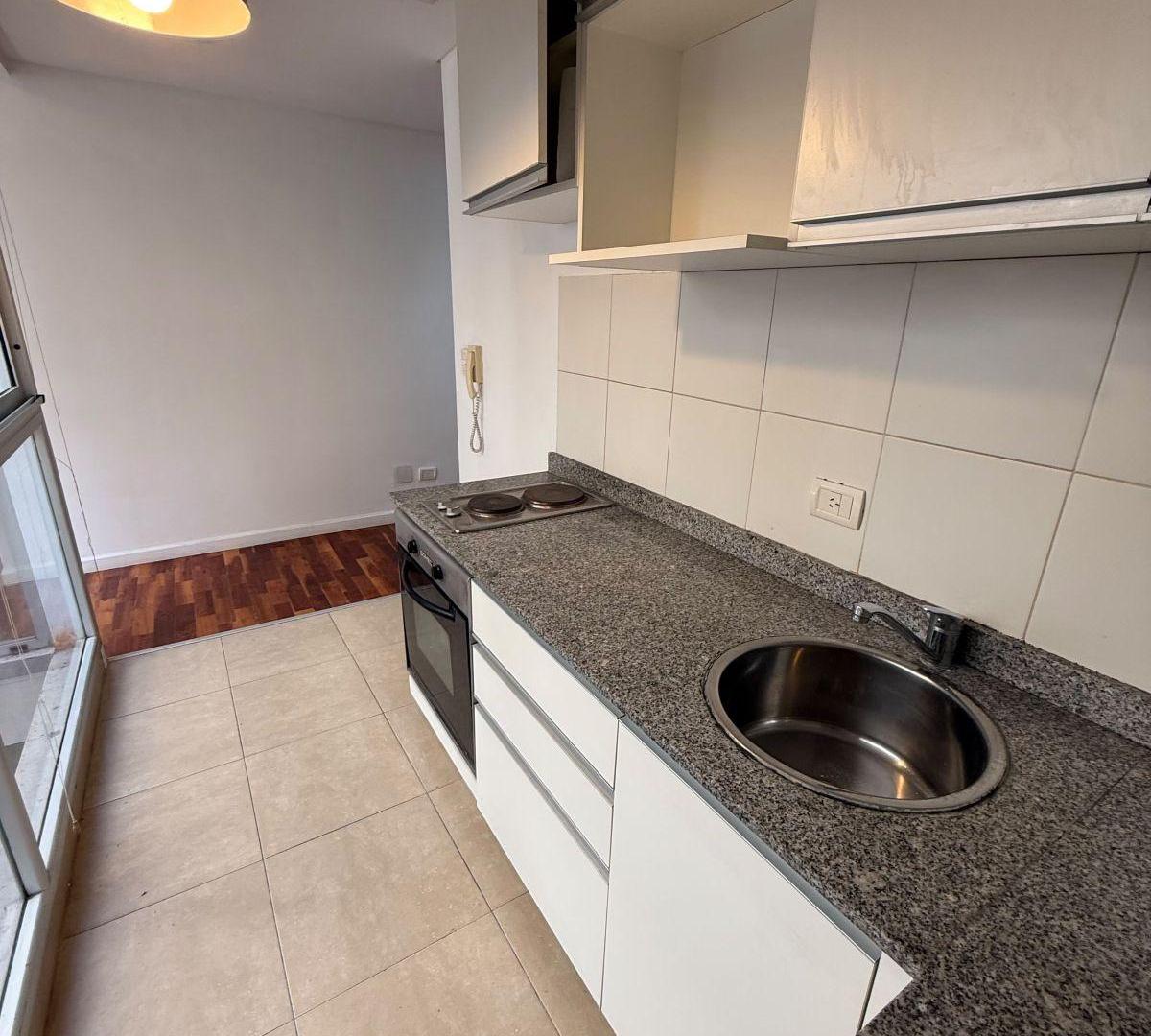 Foto de IMPECABLE MONOAMBIENTE CON BALCON EN RECOLETA!, imagen 2
