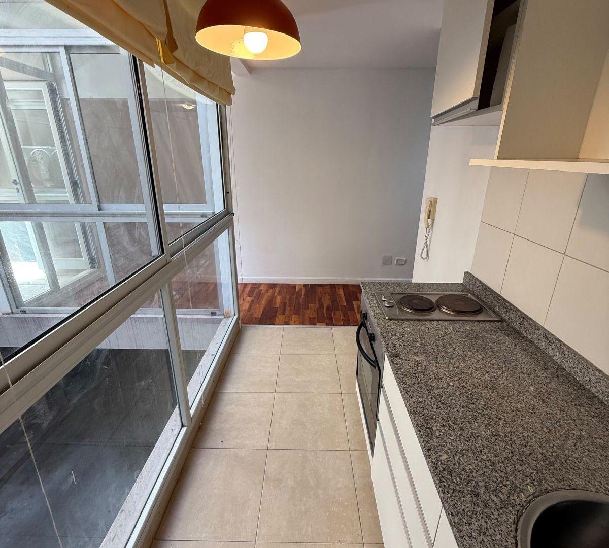 Foto de IMPECABLE MONOAMBIENTE CON BALCON EN RECOLETA!, imagen 3