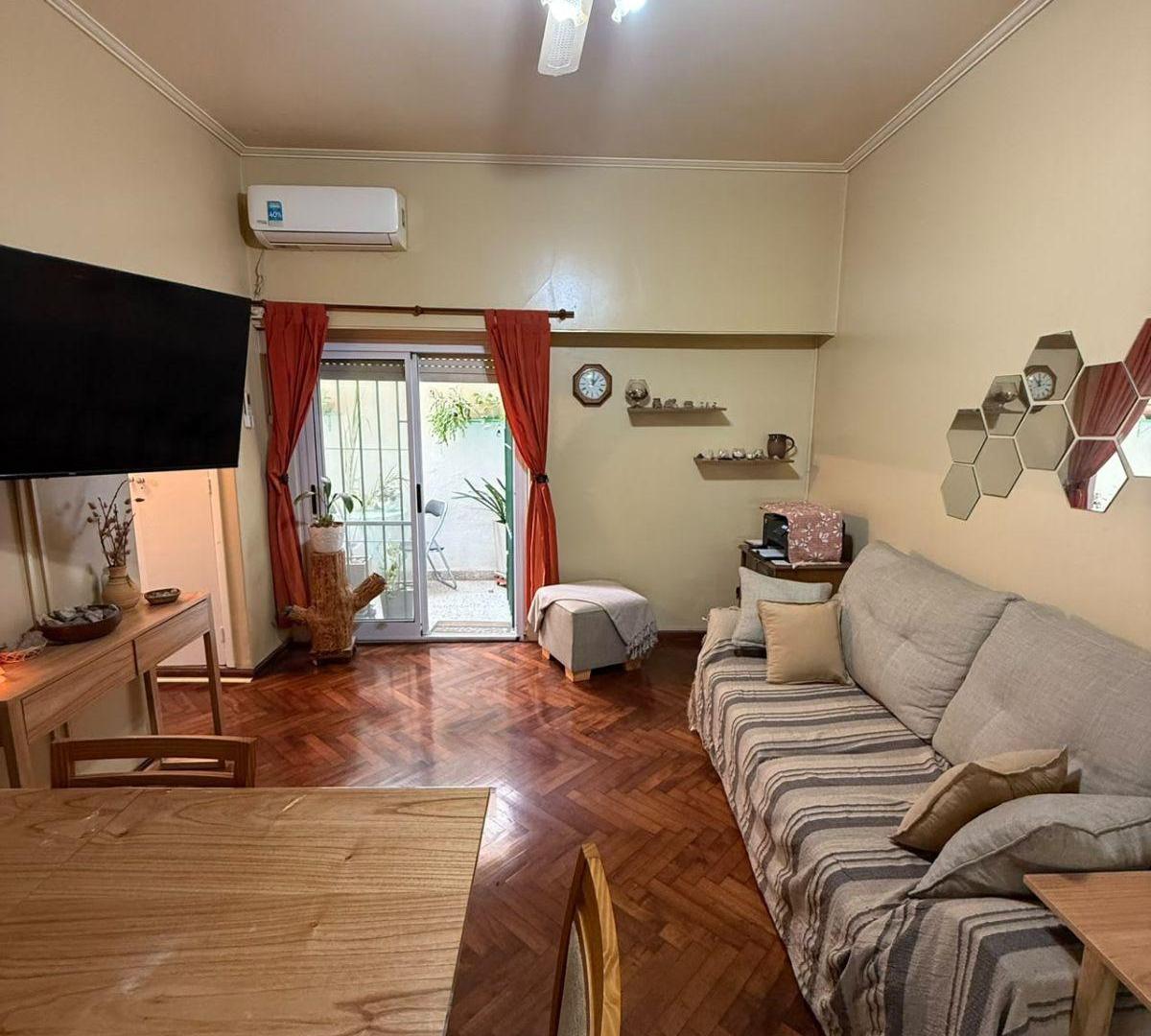 Foto de MUY LINDO Y COMODO 2 AMBIENTES CON 2 PATIOS!, imagen 3