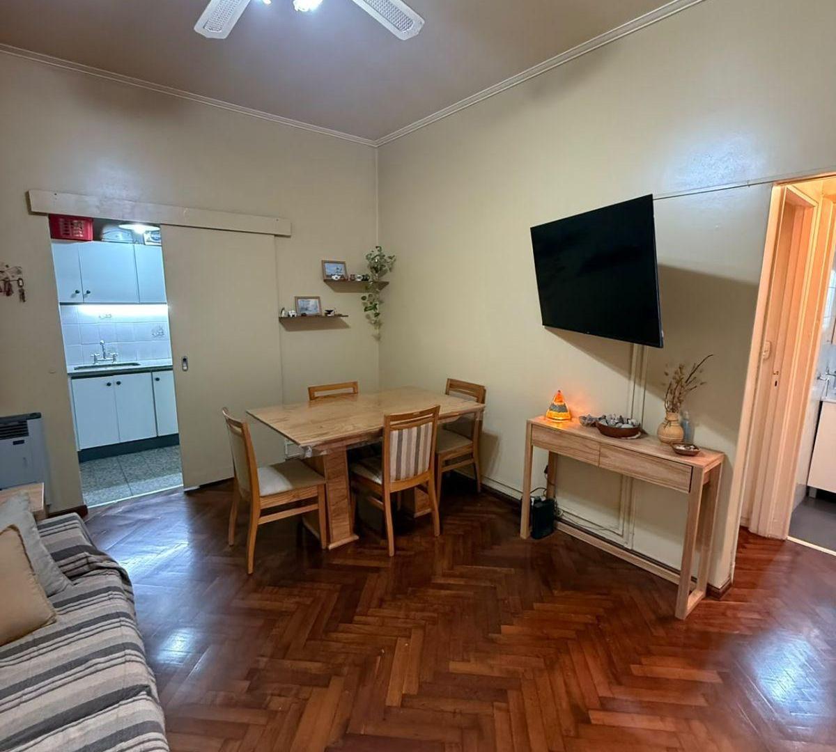 Foto de MUY LINDO Y COMODO 2 AMBIENTES CON 2 PATIOS!, imagen 2