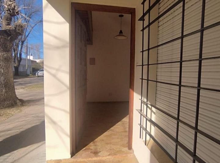 Casa en  venta en el ventro de Saladillo, prov de Buenos Aires 1