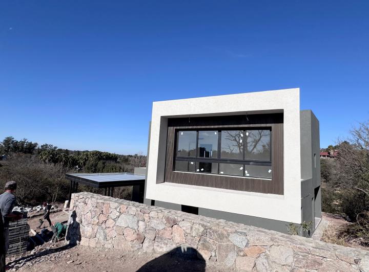 CASA PREMIUM EN VENTA • BARRIO ESTANCIA Q2 • APTO CRÉDITO 1