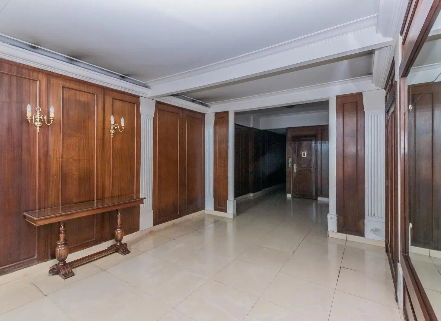 Venta departamento de 3 ambientes con dependencia de servicio y balcón en Recoleta 3