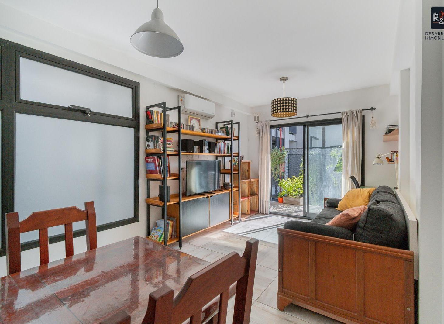 Foto de Venta departamento en Villa Urquiza de dos ambientes, luminoso, con, imagen 1
