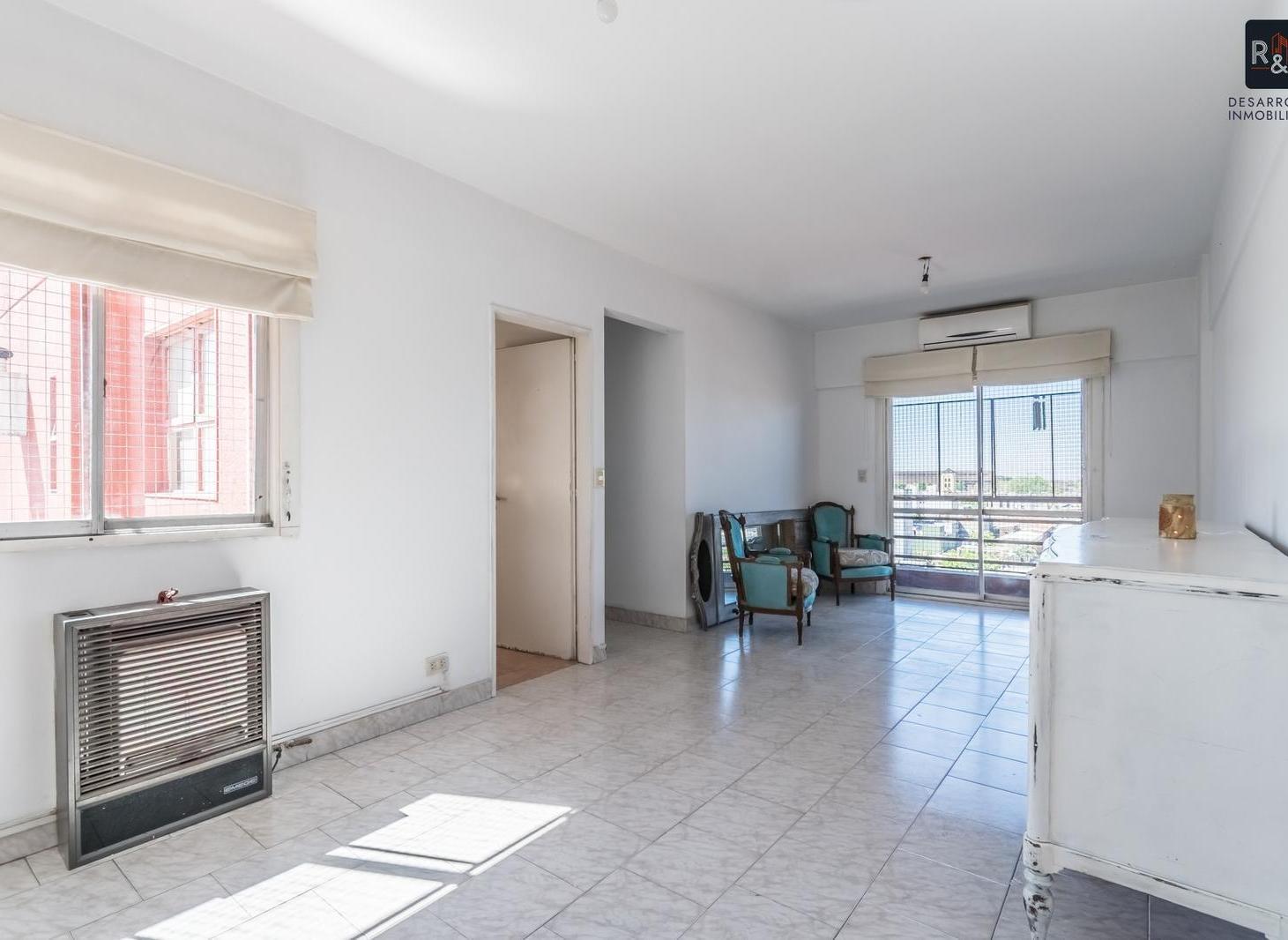 Foto de Venta de departamento 4 ambientes, cochera y balcón en La Boca - Muy, imagen 5