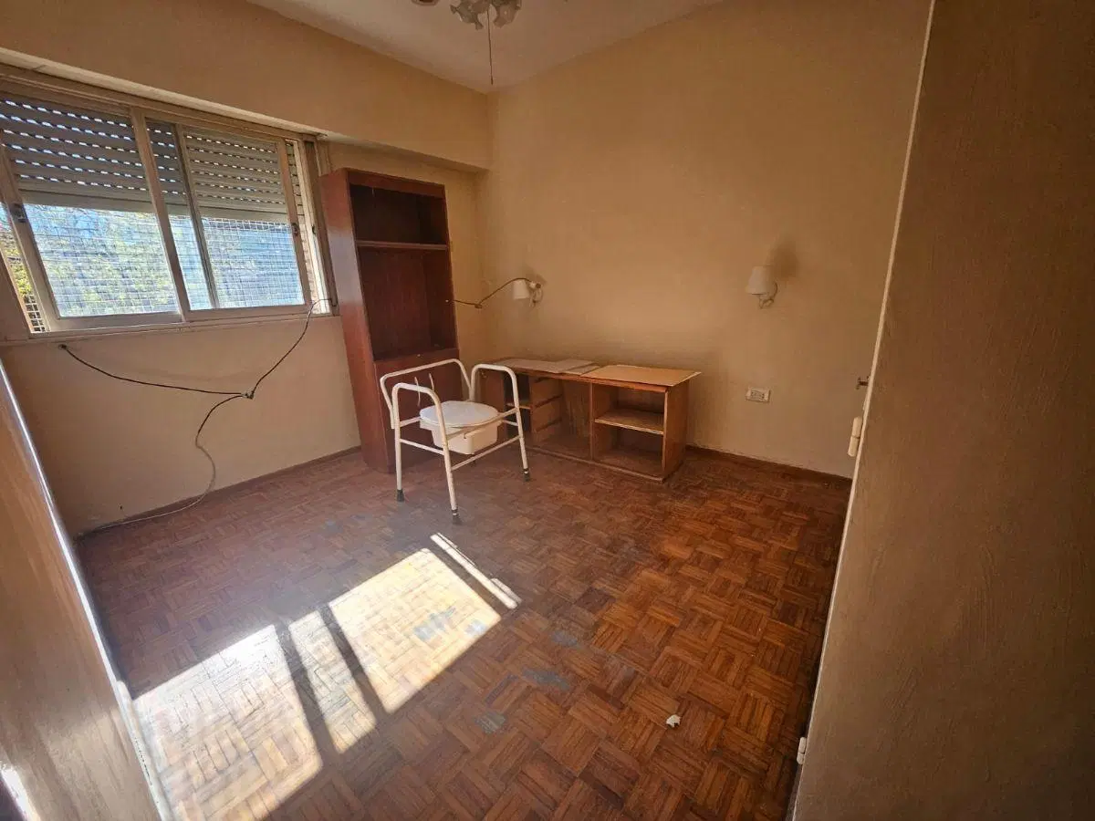 Alquiler 3 ambientes con balcon Flores 1