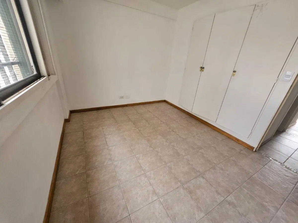Venta Departamento 4 ambientes con balcon y cochera caballito norte 4