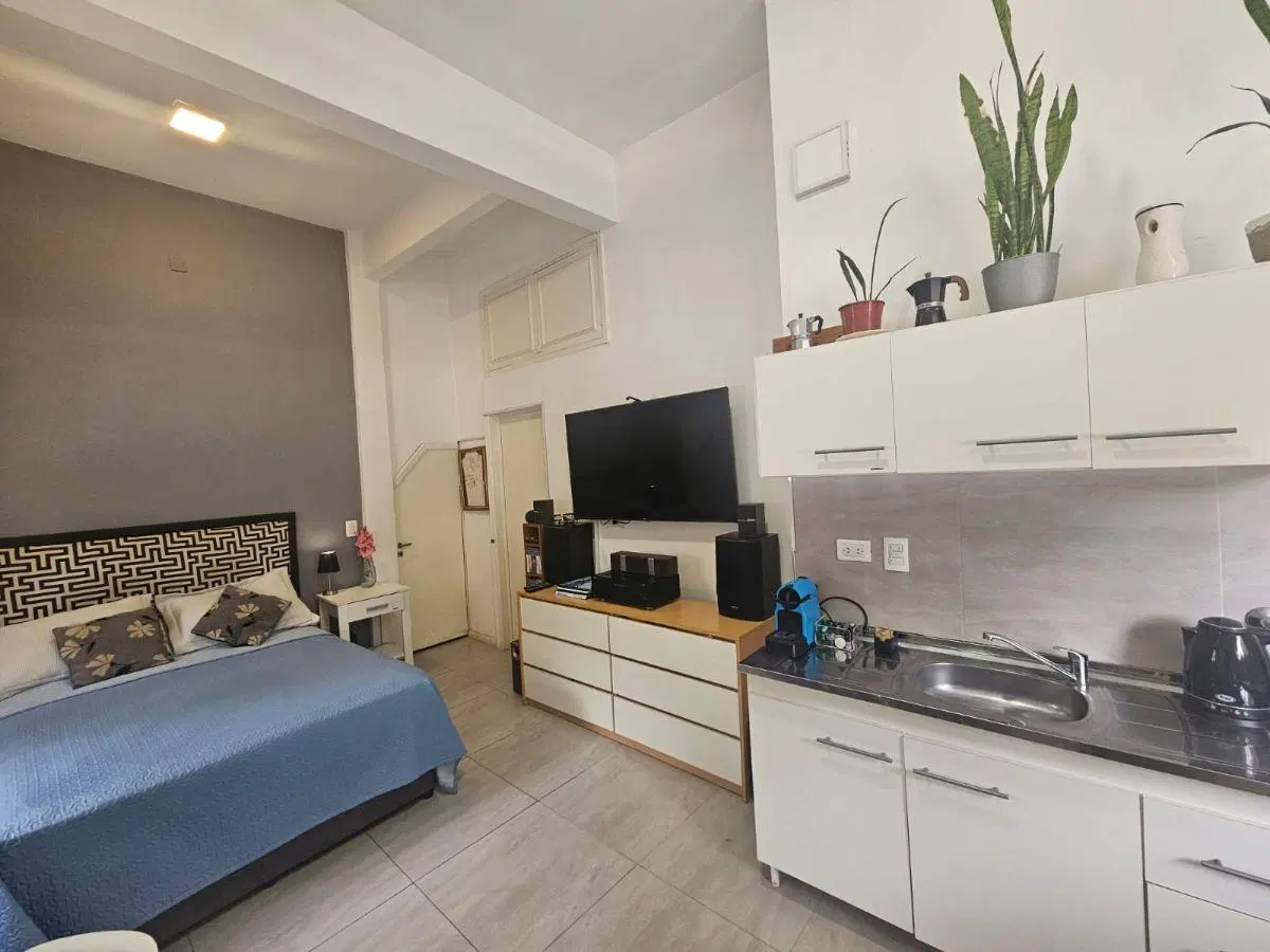 Venta PH monoambiente Villa del Parque 5
