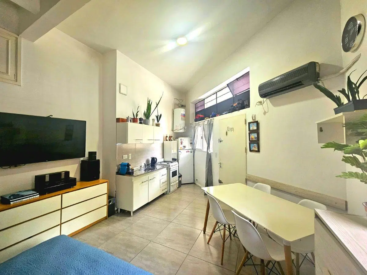 Venta PH monoambiente Villa del Parque 2