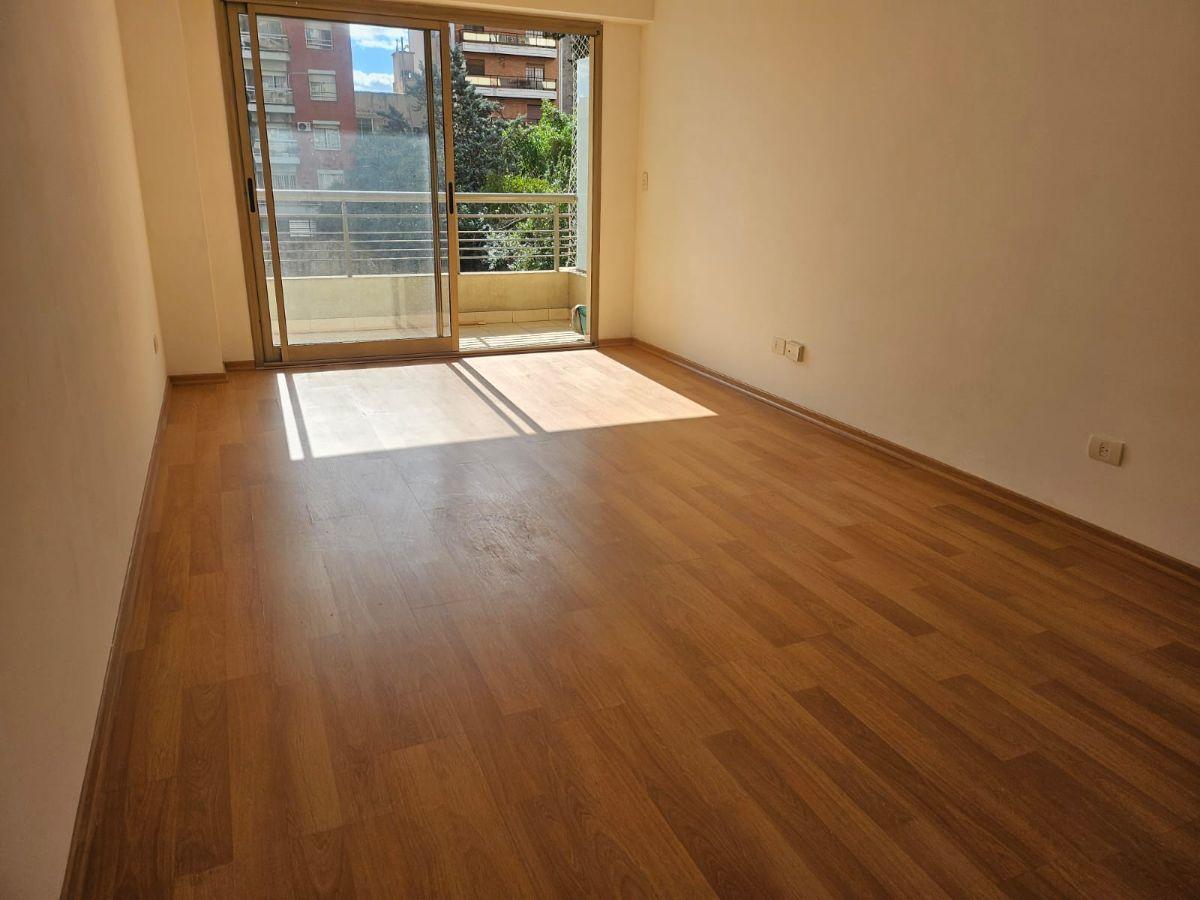 Foto de Alquiler Monoambiente amplio con balcon y amenites parque chacabuco, imagen 1