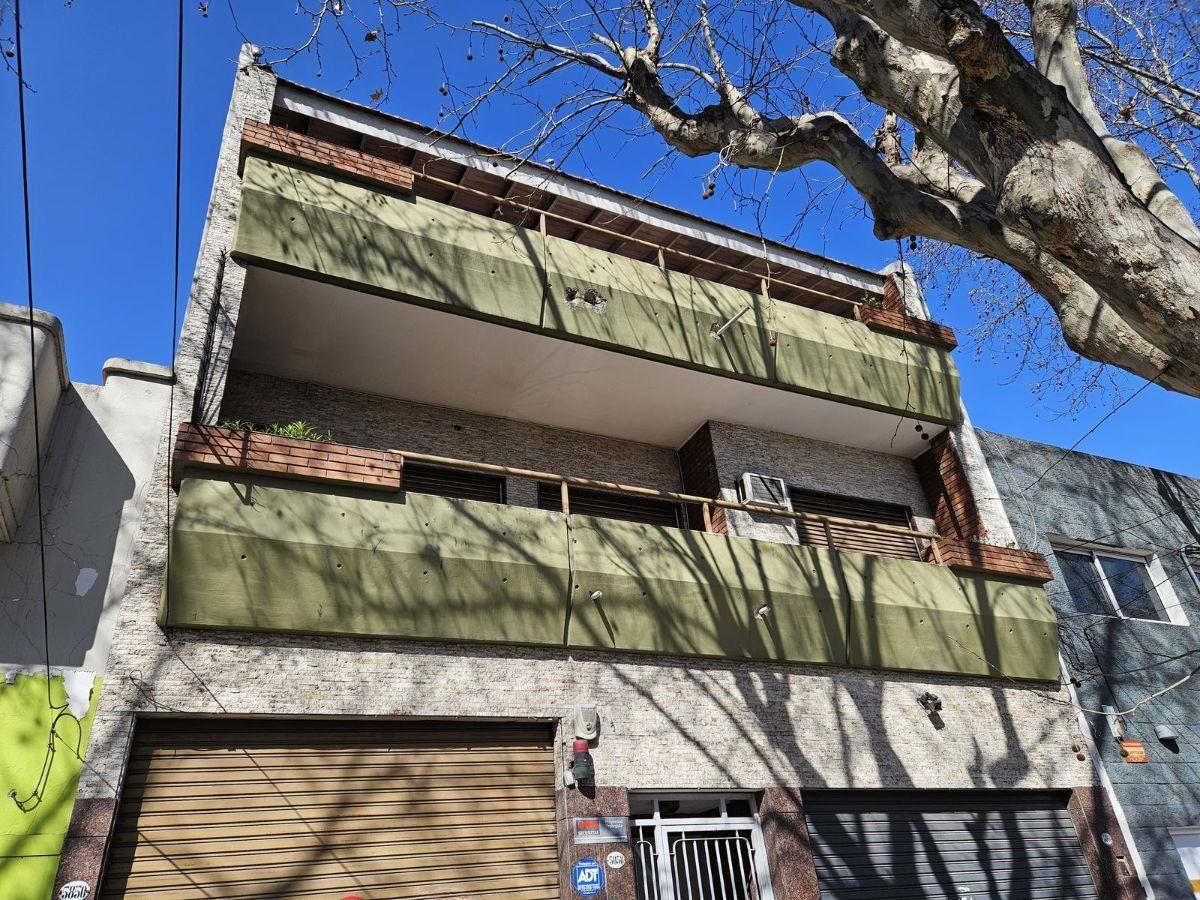 Foto de Venta en Bloque | Casa 4 Amb. + Galpón + Local | Mataderos, imagen 1