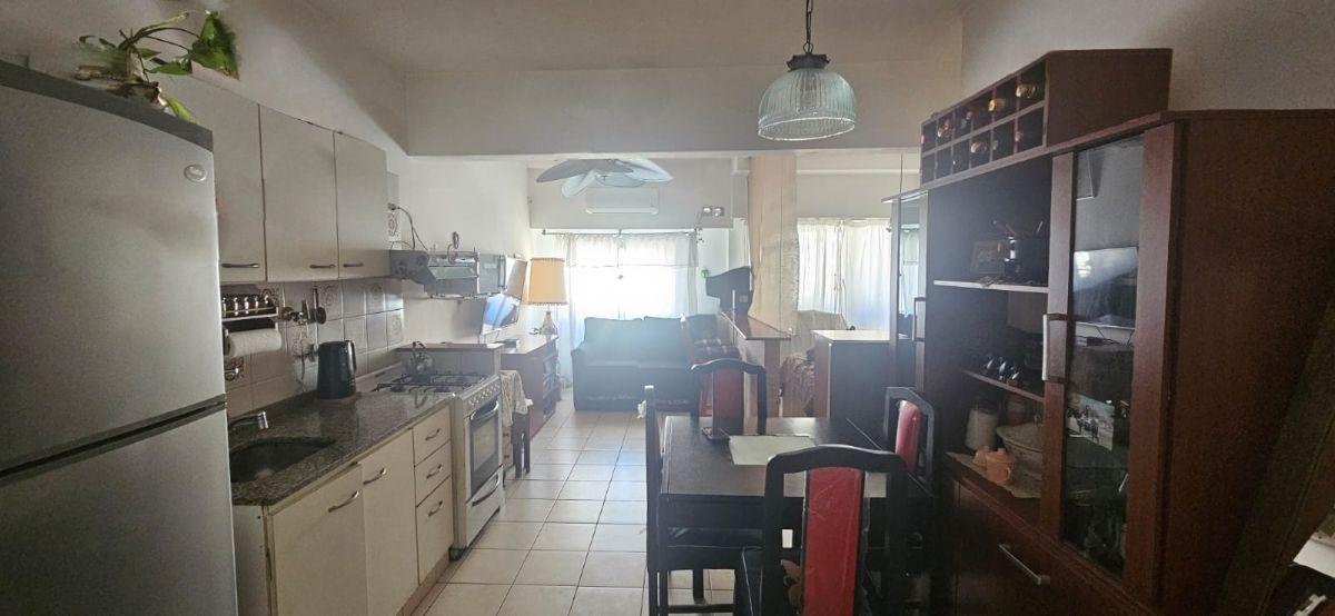 Foto de Venta monoambiente con balcon Flores, imagen 1