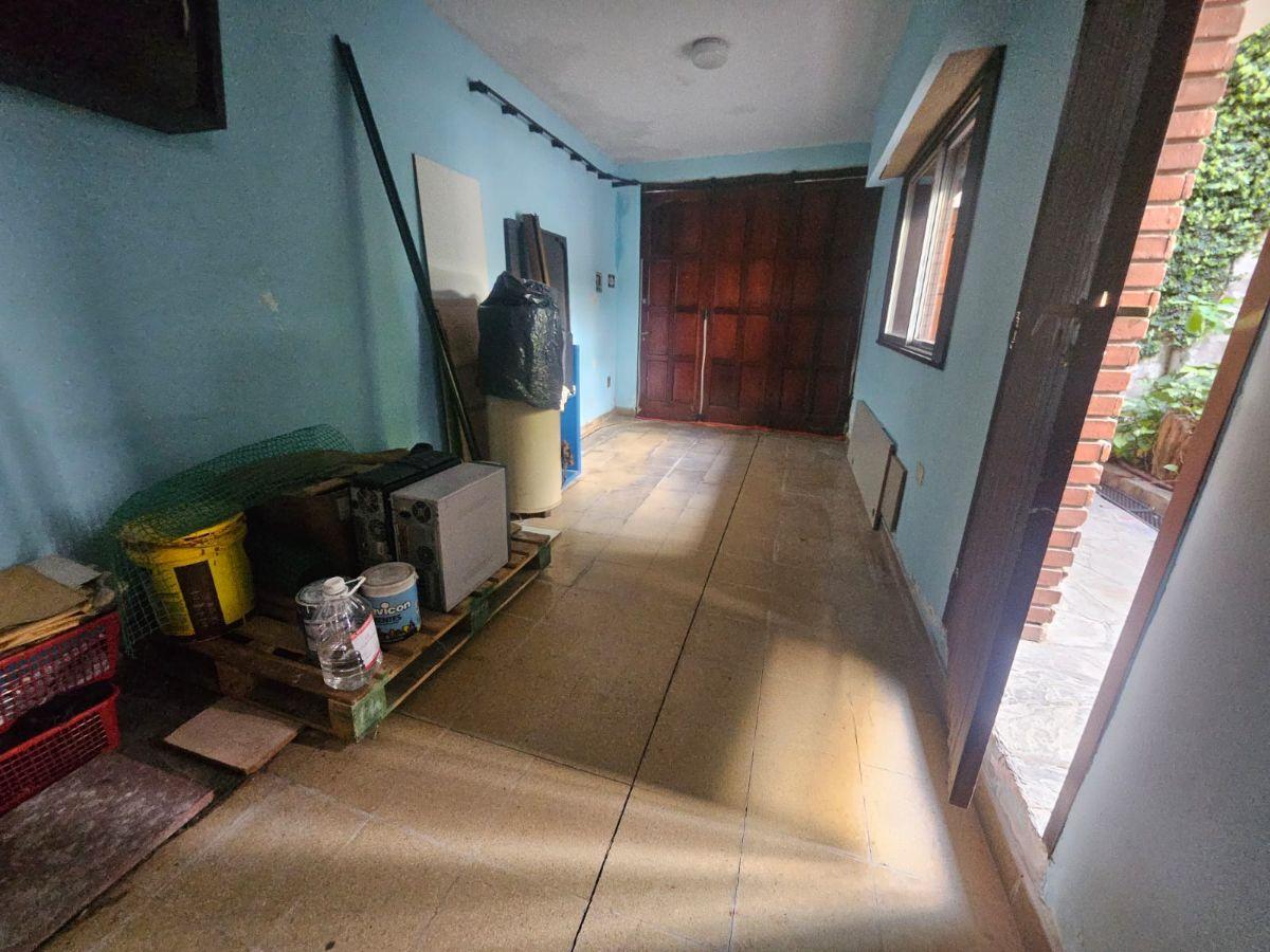 Foto de Casa en Alquiler | 4 Ambientes | Jardín, Parrilla y Cochera Doble |, imagen 2