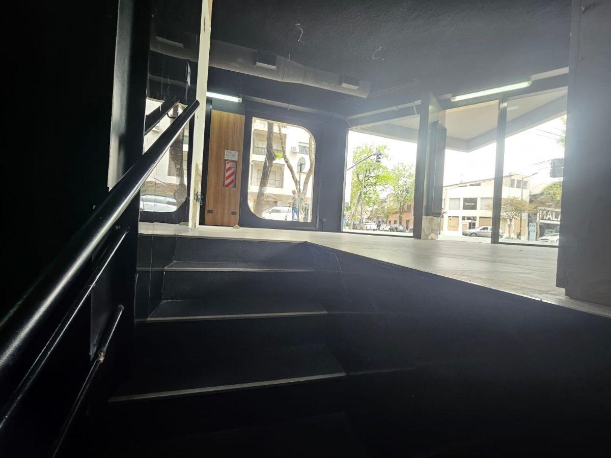 Foto de Local Comercial en Alquiler apto gastronómico 195 m² en 2 Plantas |, imagen 5